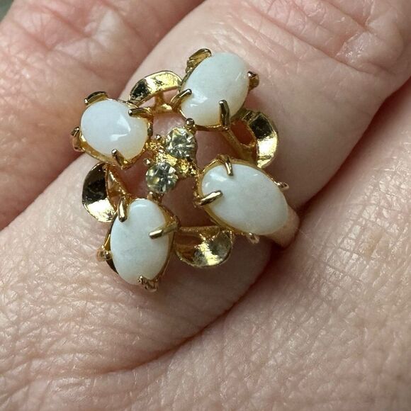 Vintage Gold Plated Opal Ring - Picture 1 of 11
